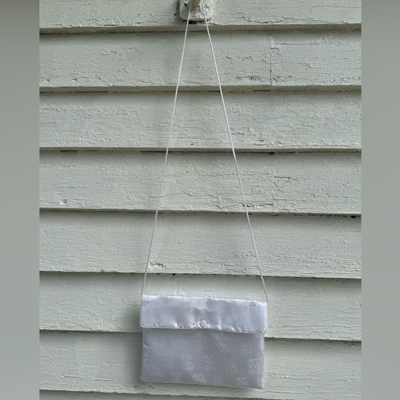 Girls’ White Lace Communion Dress - Picture 7 of 8